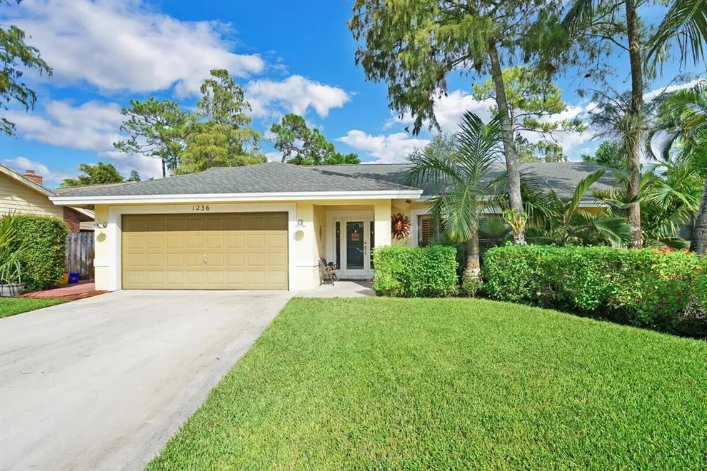 Unit for sale at 1236 Primrose Lane, Wellington, FL 33414