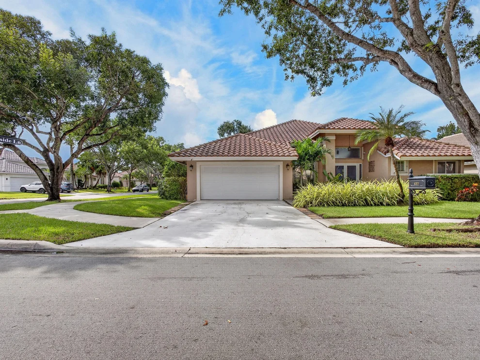Unit for sale at 832 WATERVIEW Drive, Weston, FL 33326