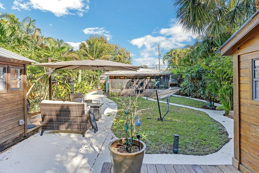 Unit for sale at 824 SE 12th Street, Fort Lauderdale, FL 33316