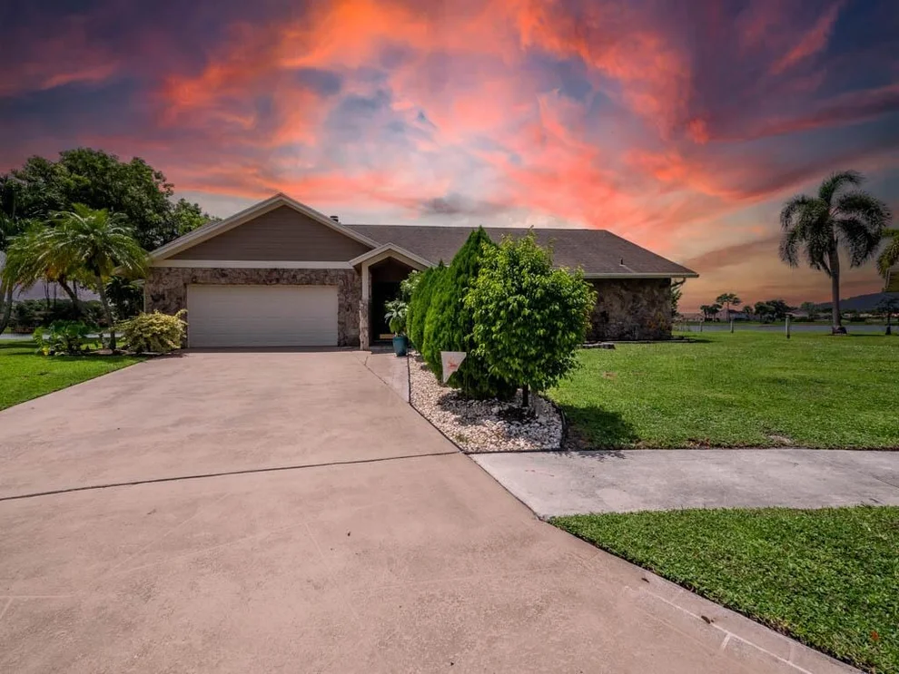 Unit for sale at 5281 Chelan Cove, Lake Worth, FL 33467