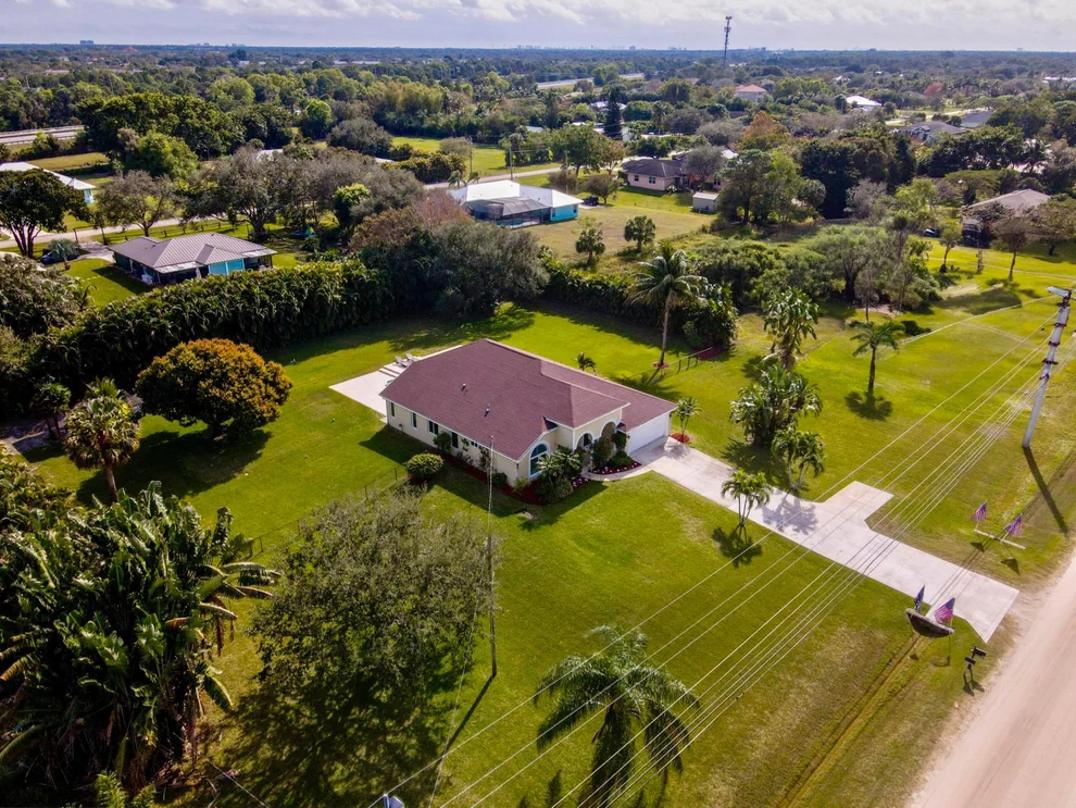 Unit for sale at 16630 75th Avenue N, Palm Beach Gardens, FL 33418