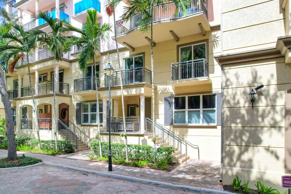 Unit for sale at 2601 NE 14th Avenue, Wilton Manors, FL 33334
