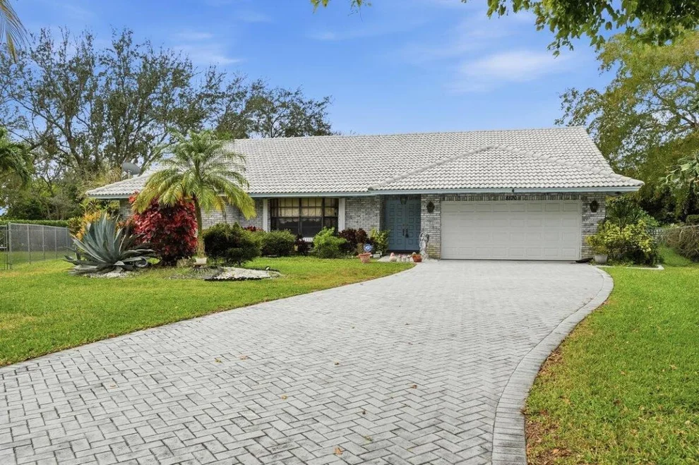 Unit for sale at 8870 NW 49th Drive, Coral Springs, FL 33067