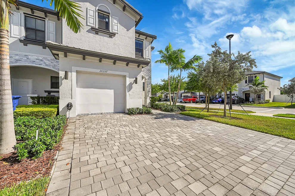 Unit for sale at 20357 NW 4th Path, Miami Gardens, FL 33169