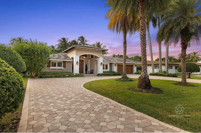 Unit for sale at 707 NE 26 Avenue, Fort Lauderdale, FL 33304