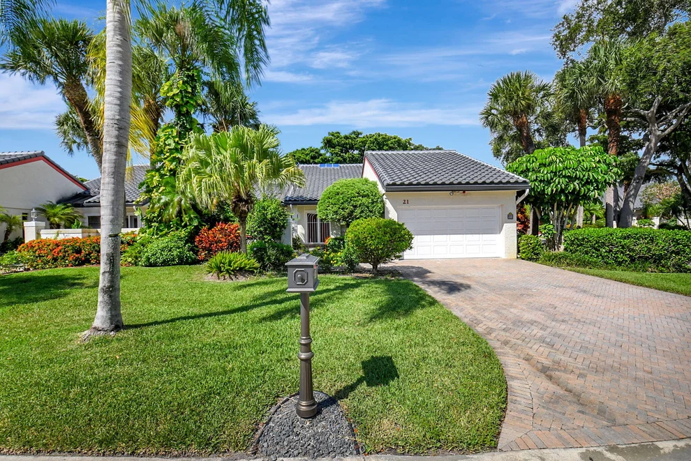 Unit for sale at 21 Windsor Lane, Boynton Beach, FL 33436