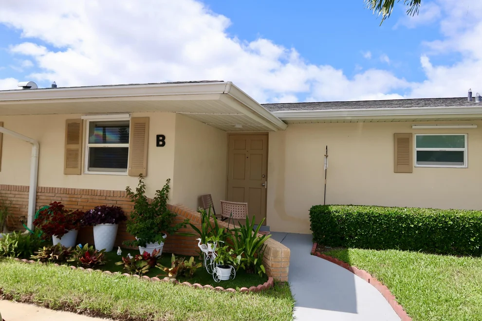 Unit for sale at 2511 Barkley Drive W, West Palm Beach, FL 33415