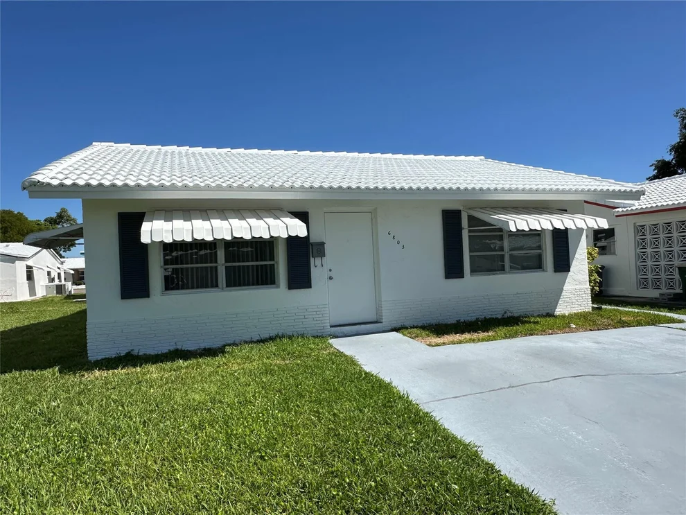 Unit for sale at 6803 NW 74th Place, Tamarac, FL 33321