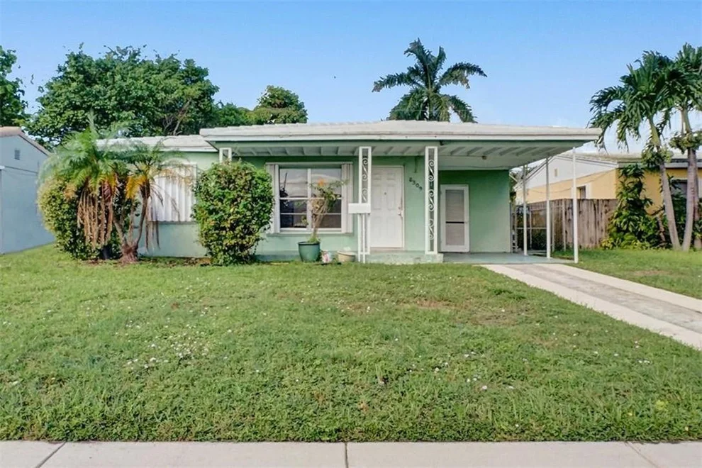 Unit for sale at 5309 NE 3rd Terrace, Oakland Park, FL 33334