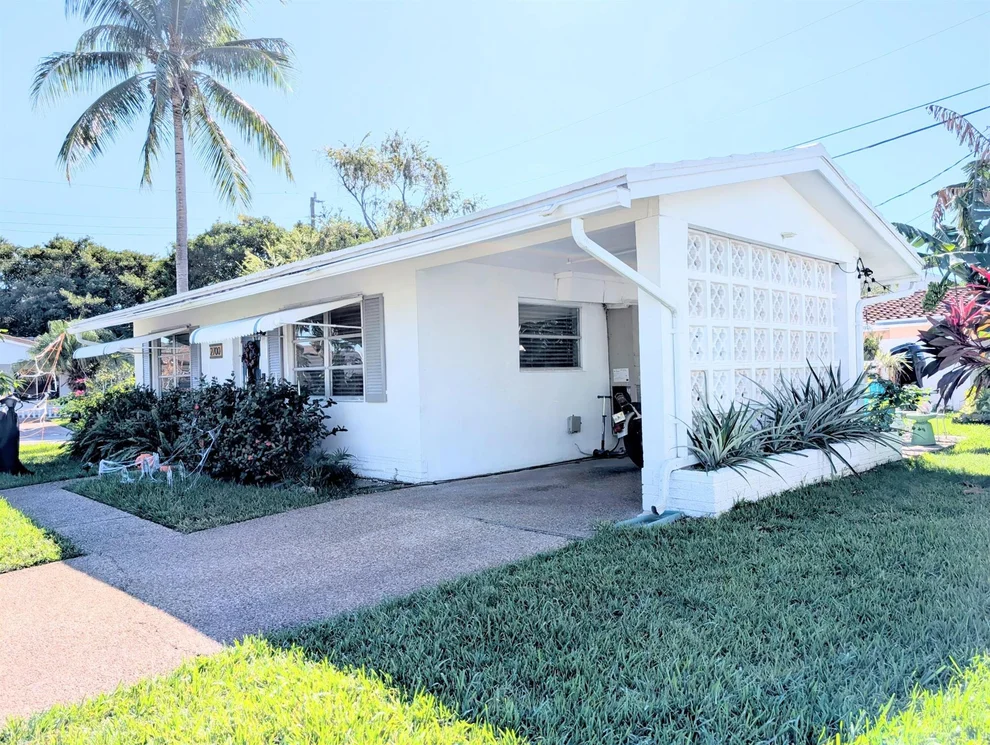 Unit for sale at 2700 NW 52nd Street, Tamarac, FL 33309