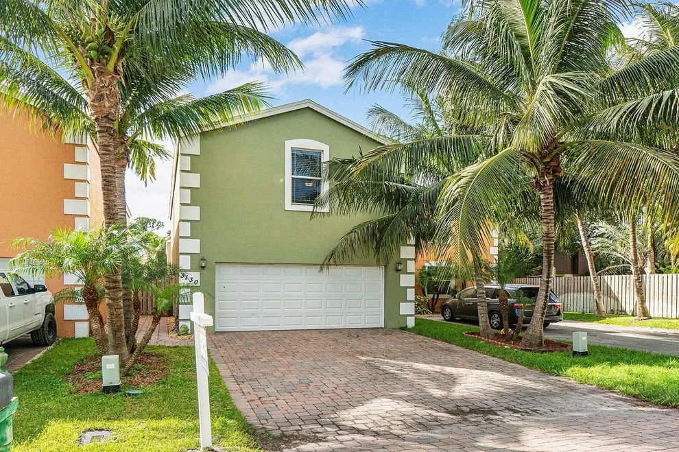 Unit for sale at 3130 Shelby Way, Palm Springs, FL 33461