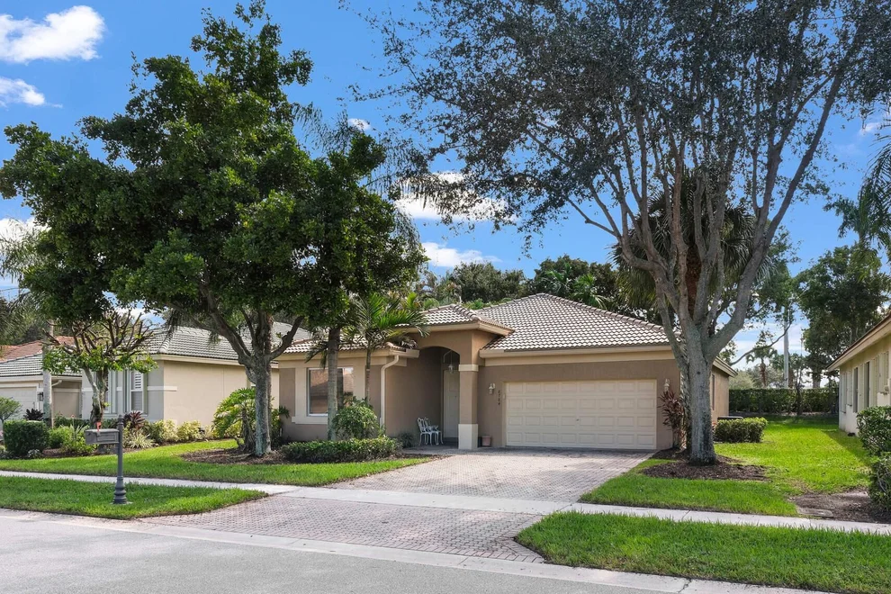 Unit for sale at 8784 Via Tuscany Drive, Boynton Beach, FL 33472