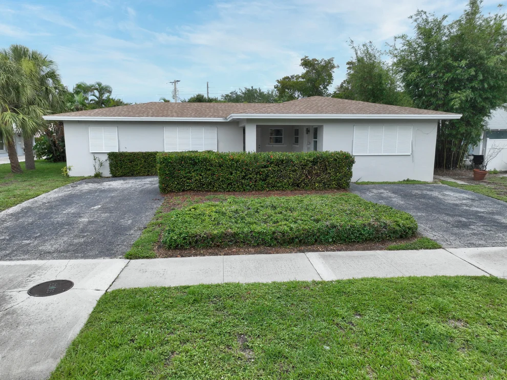 Unit for sale at 522 Eastwind Drive, North Palm Beach, FL 33408