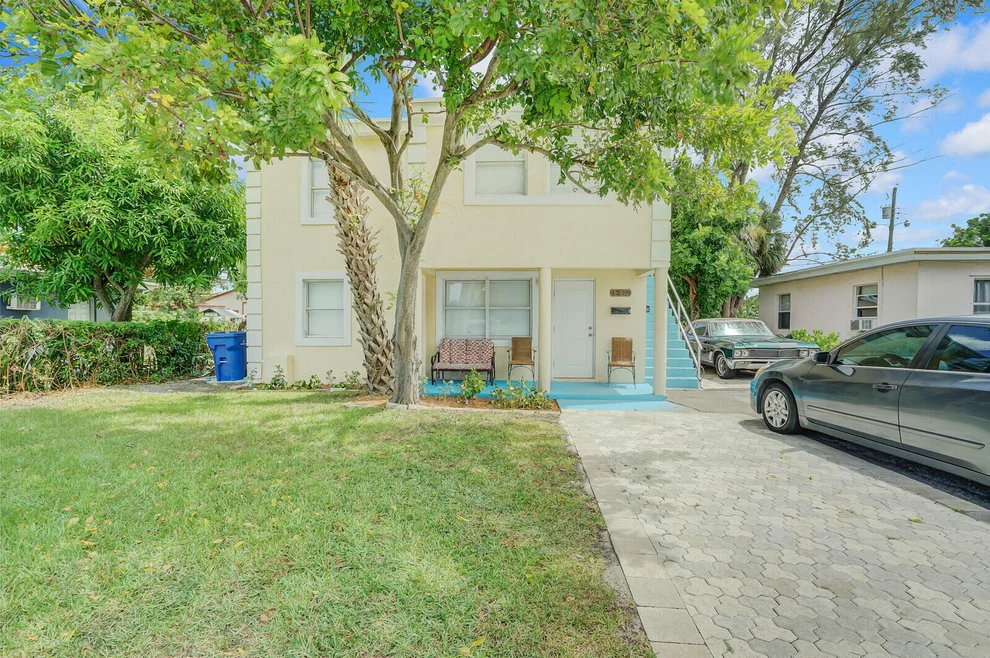 Unit for sale at 1225 W 10th Street, Riviera Beach, FL 33404