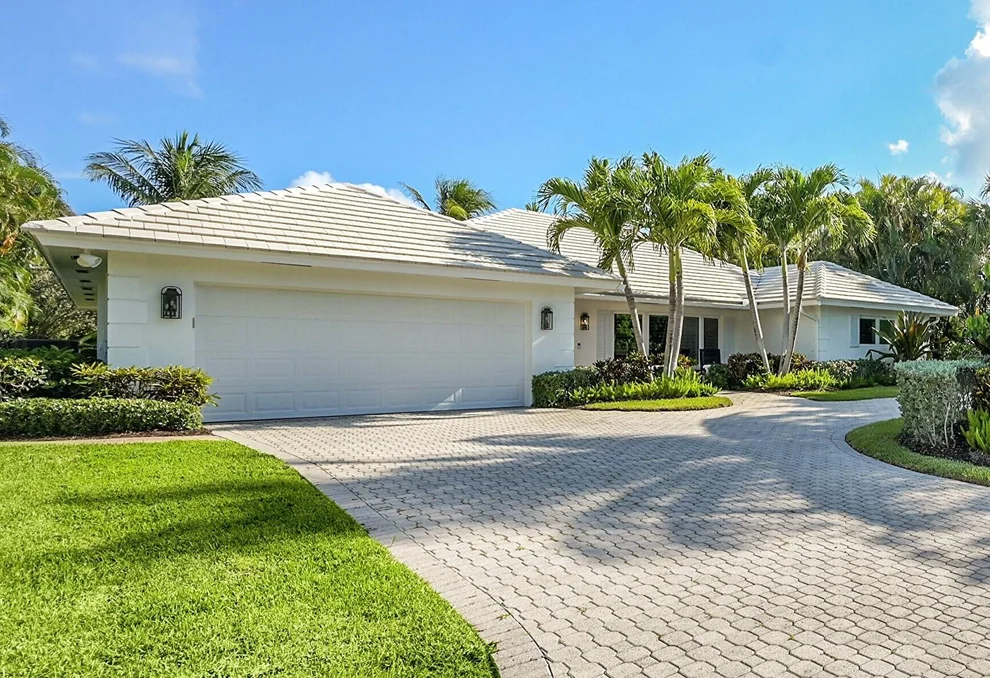 Unit for sale at 2720 Cardinal Circle, Gulf Stream, FL 33483