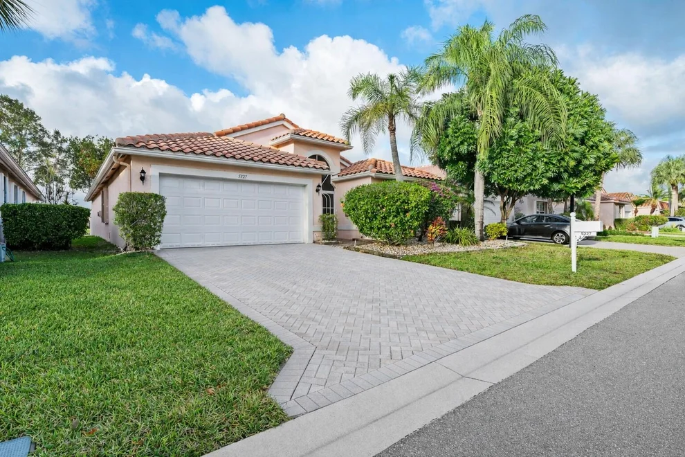 Unit for sale at 5327 Wycombe Avenue, Boynton Beach, FL 33437