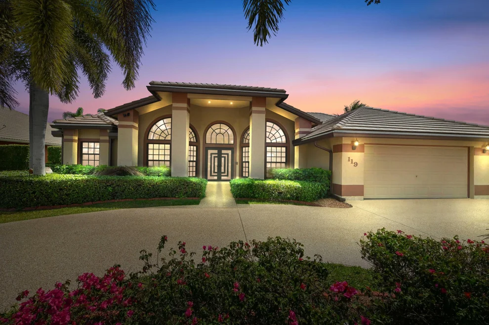 Unit for sale at 119 Fernwood Crescent, Royal Palm Beach, FL 33411