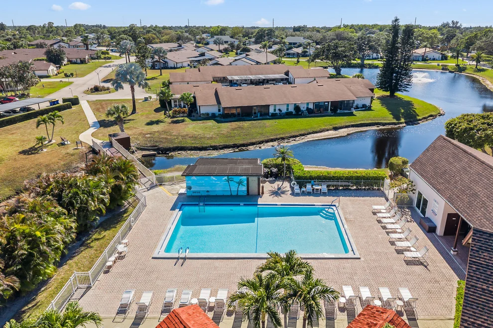 Unit for sale at 6531 SE Federal Highway, Stuart, FL 34997
