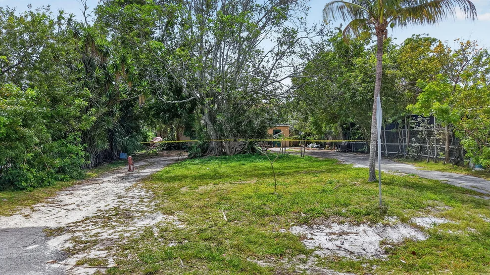 Unit for sale at 600 Allen Avenue, Delray Beach, FL 33483
