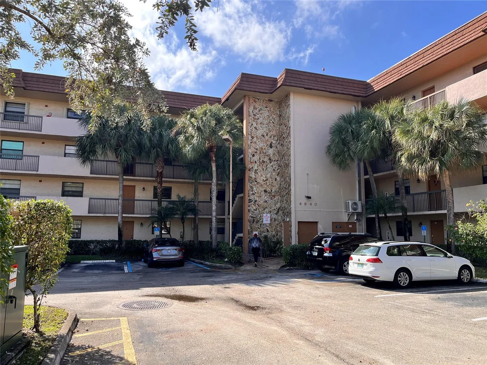 Unit for sale at 4940 E Sabal Palm Boulevard, Tamarac, FL 33319