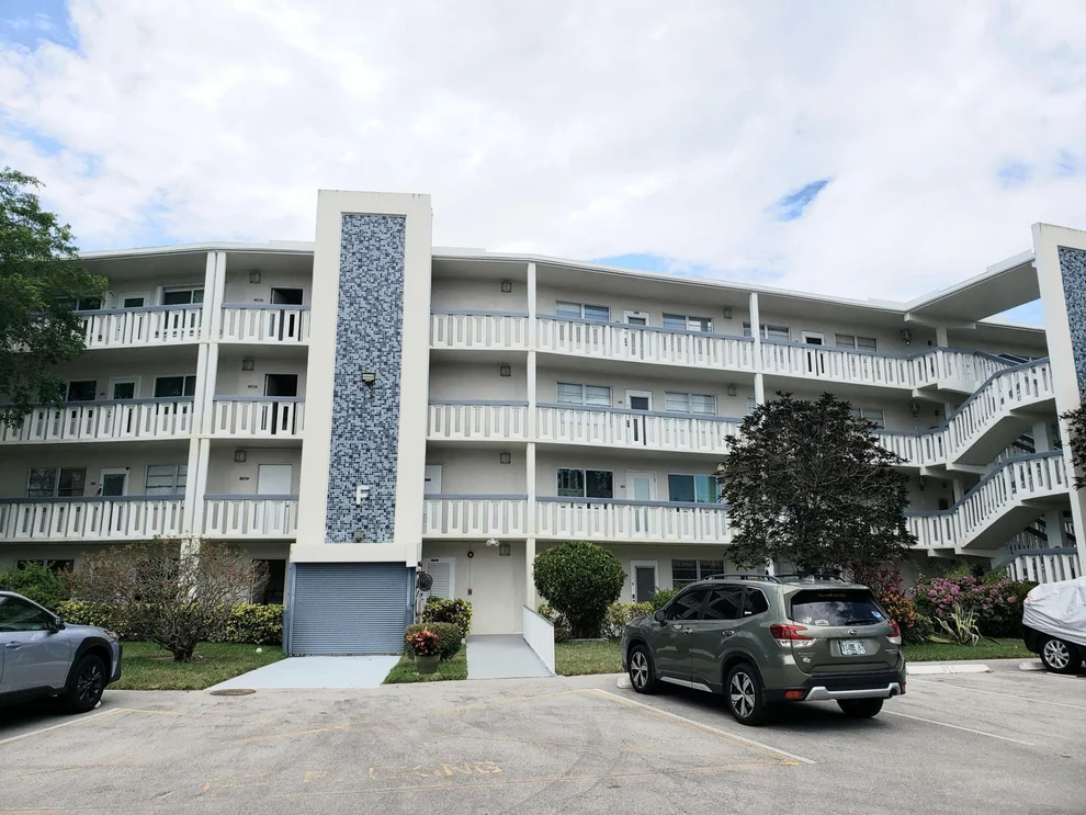 Unit for sale at 153 Richmond F, Deerfield Beach, FL 33442