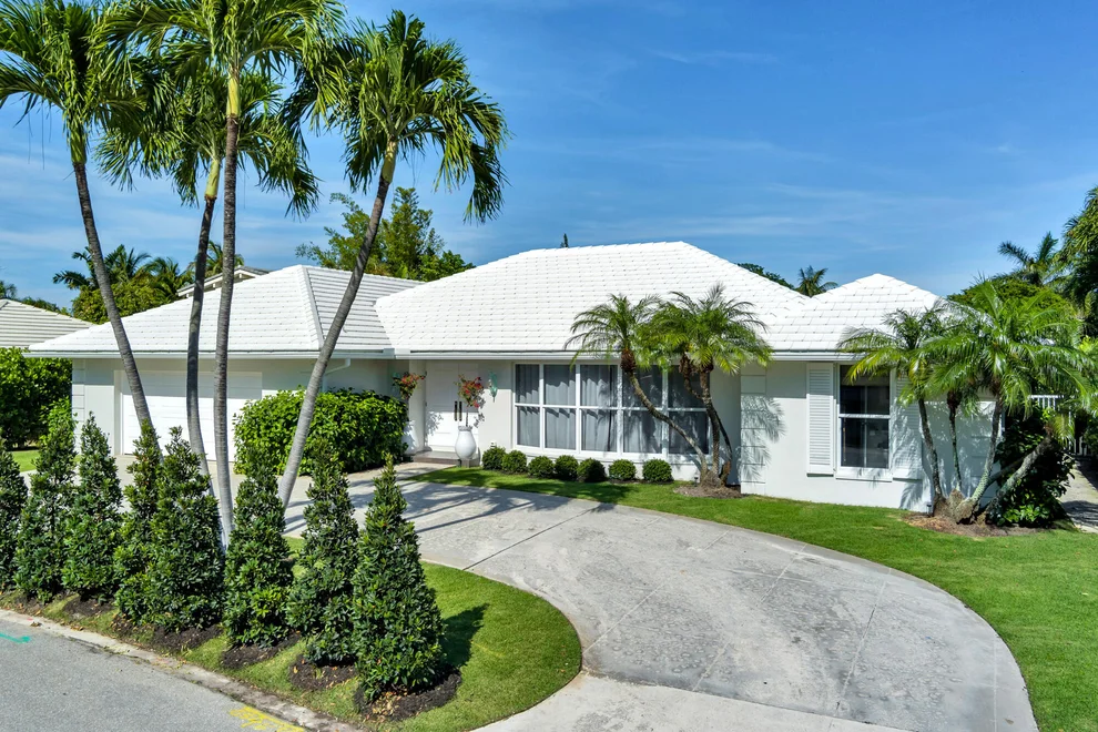 Unit for sale at 1465 N Lake Way, Palm Beach, FL 33480