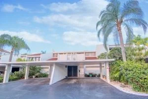 Unit for sale at 1924 Presidential Way, West Palm Beach, FL 33401
