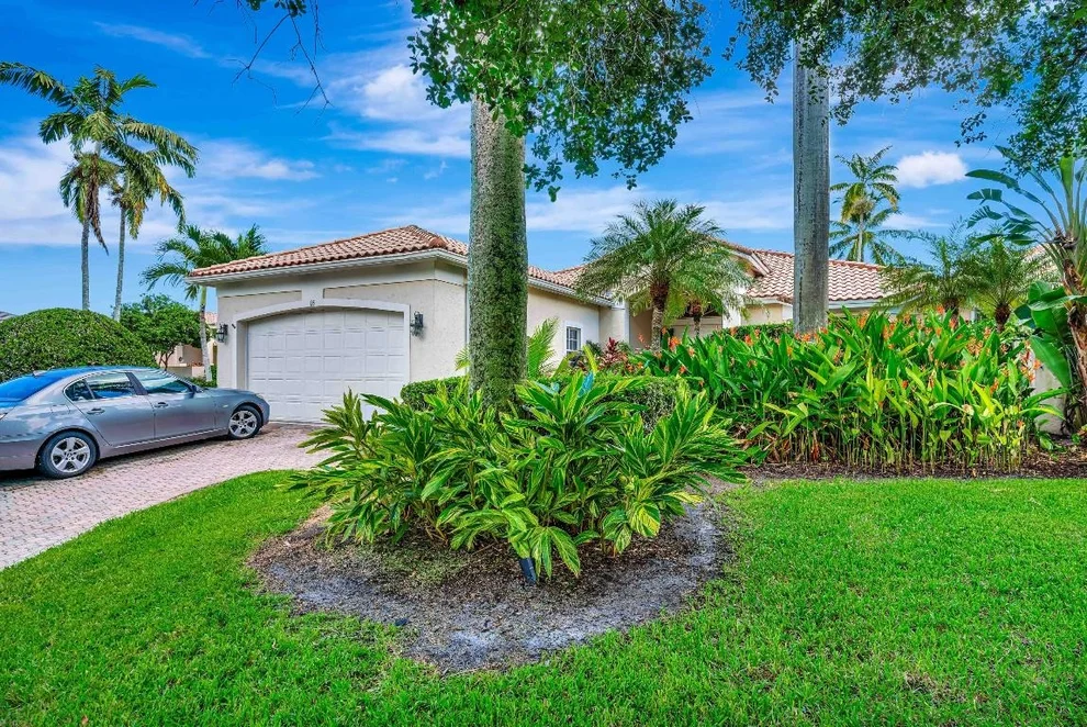 Unit for sale at 106 Village Clubhouse Circle, Jupiter, FL 33458