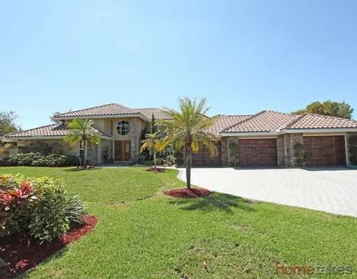 Unit for sale at 8538 Sawpine Road, Delray Beach, FL 33446