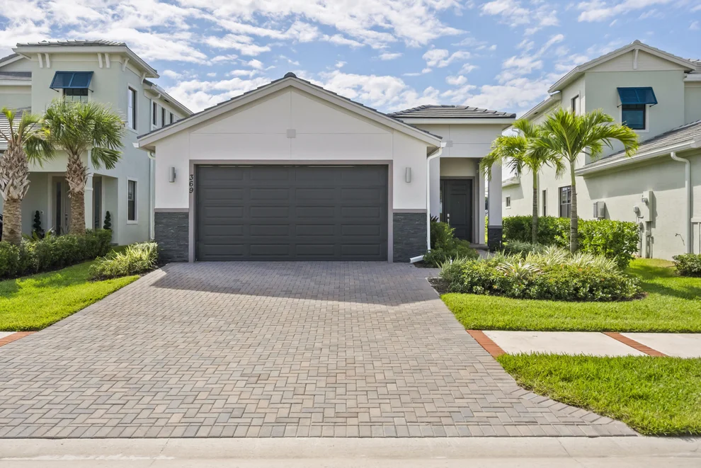 Unit for sale at 369 SE Fascino Circle, Port St Lucie, FL 34984