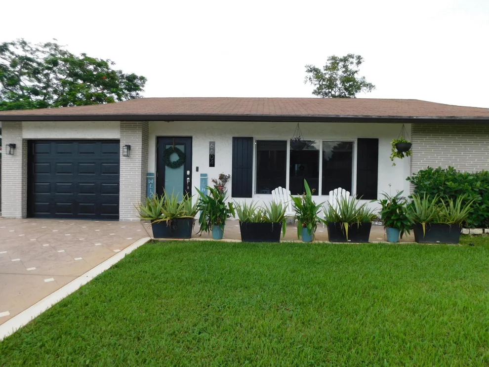 Unit for sale at 6604 NW 93RD Avenue, Tamarac, FL 33321