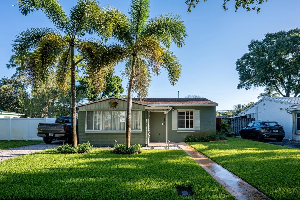 Unit for sale at 515 SW 18th Street, Fort Lauderdale, FL 33315