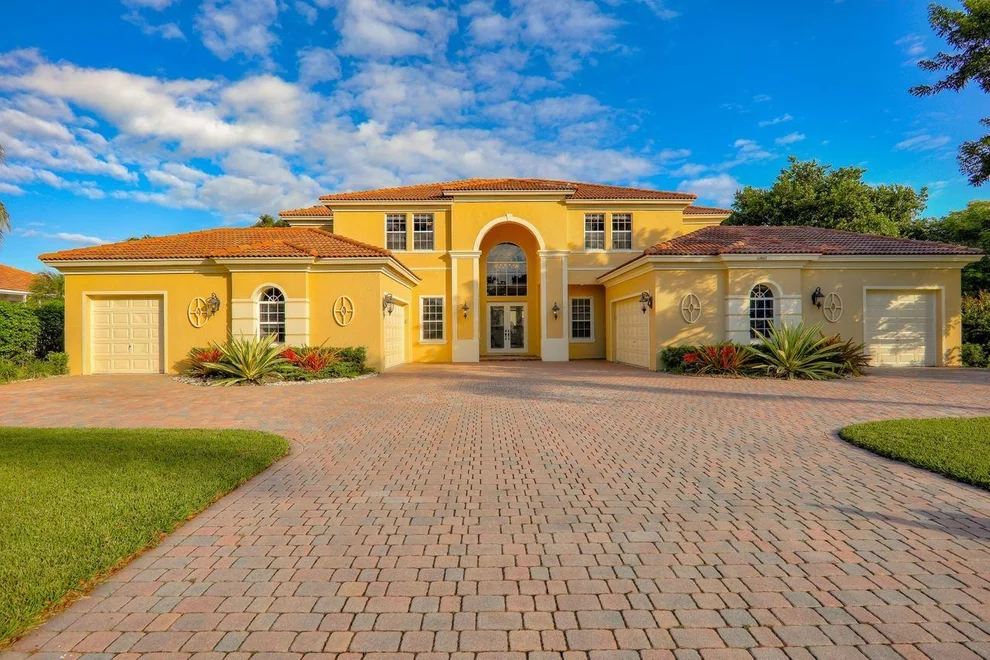 Unit for sale at 11807 NW 9th Street, Coral Springs, FL 33071
