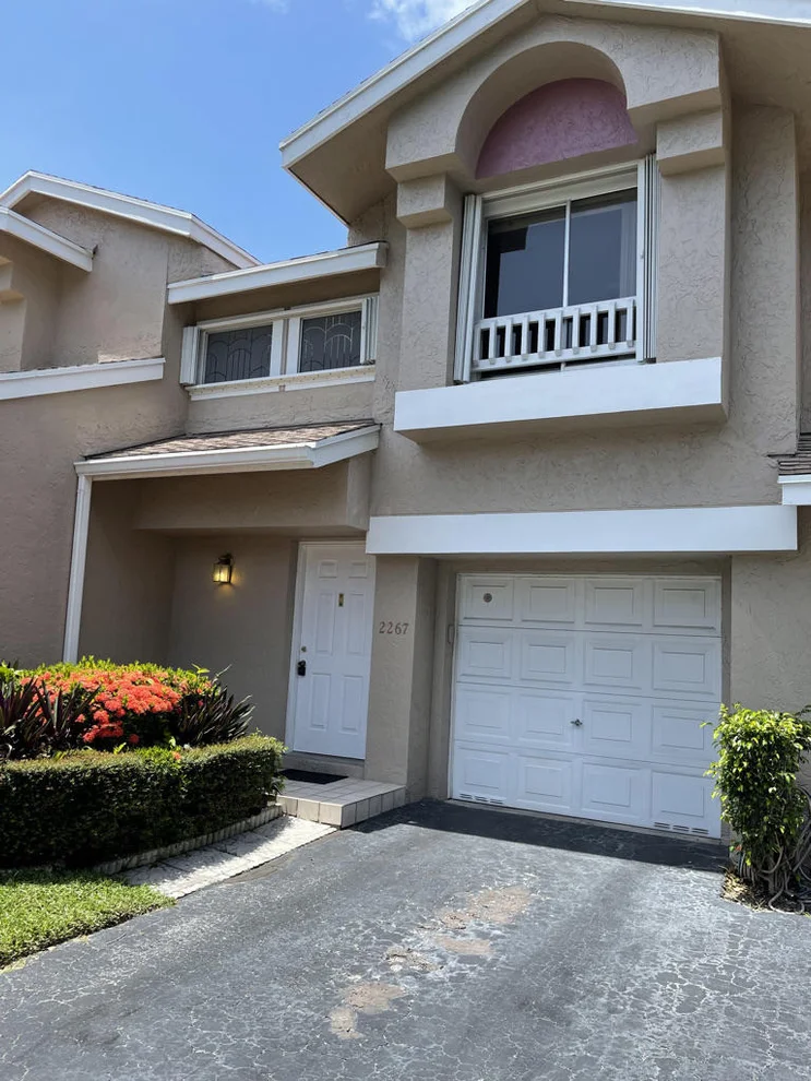 Unit for sale at 2267 Discovery Circle W, Deerfield Beach, FL 33442