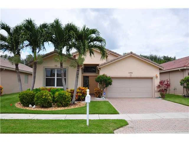 Unit for sale at 6382 N Westchester Club Drive, Boynton Beach, FL 33437