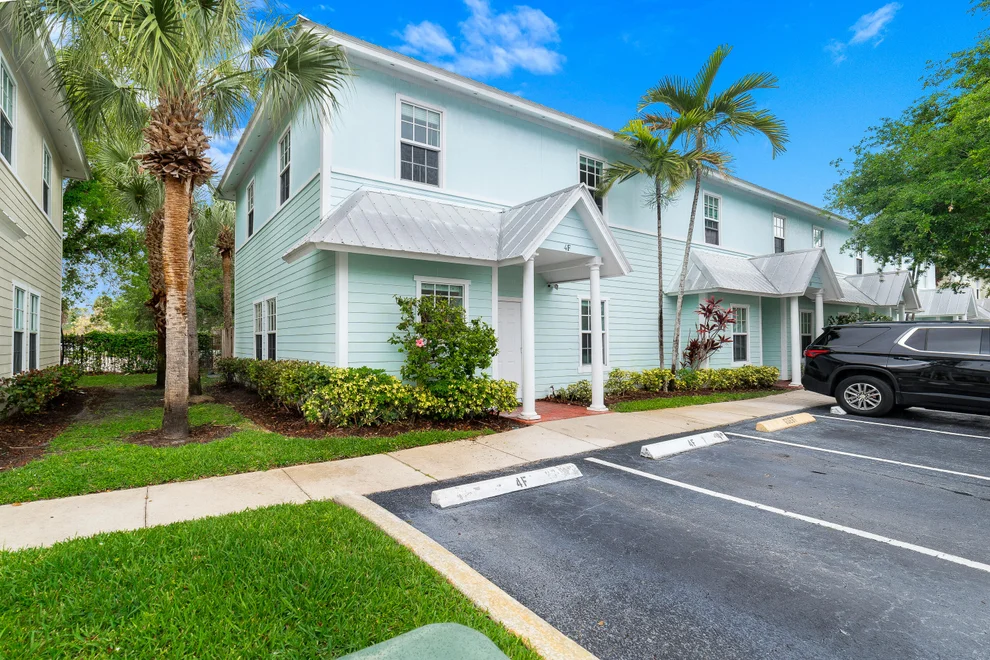 Unit for sale at 4216 Leo Lane, Riviera Beach, FL 33410