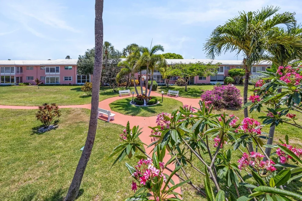 Unit for sale at 300 NE 20th Street, Boca Raton, FL 33431