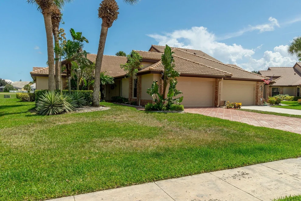Unit for sale at 8057 Cassia Drive, Boynton Beach, FL 33472