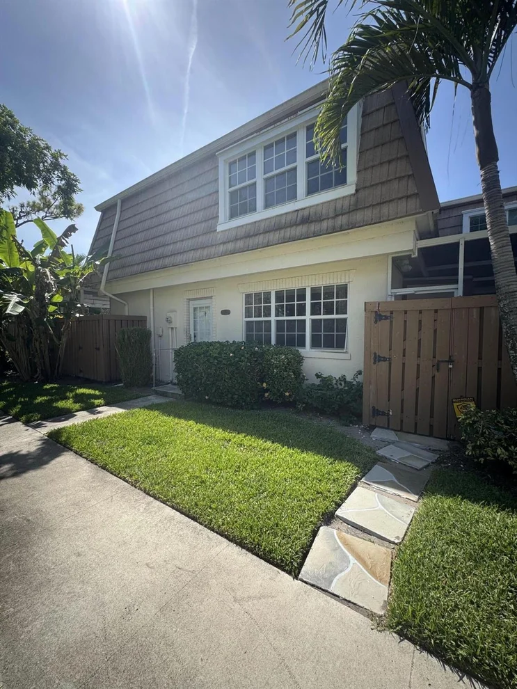 Unit for sale at 4348 Hazel Avenue, Palm Beach Gardens, FL 33410