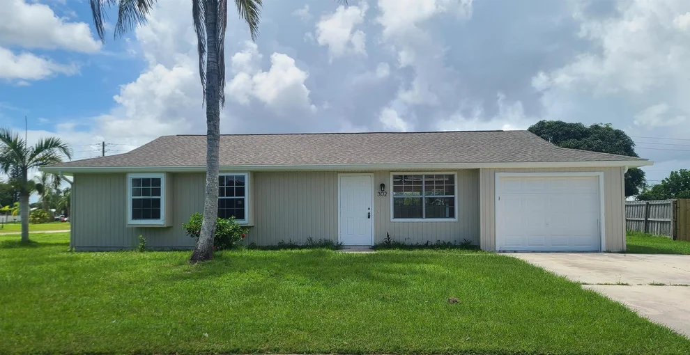 Unit for sale at 302 NE Camelot Drive, Port St Lucie, FL 34983