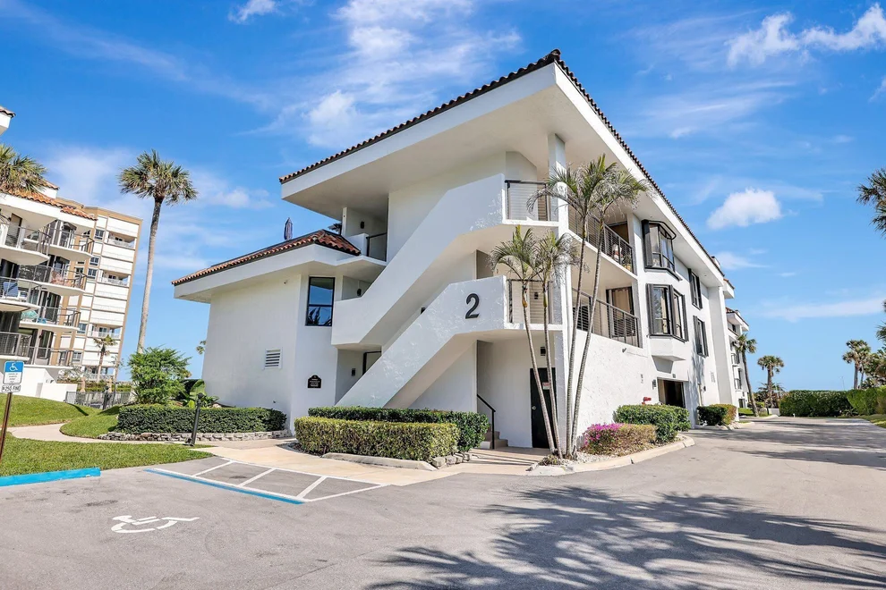 Unit for sale at 4100 N Highway A1A, Hutchinson Island, FL 34949