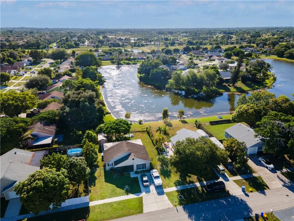 Unit for sale at 1177 Grandview Circle, Royal Palm Beach, FL 33411