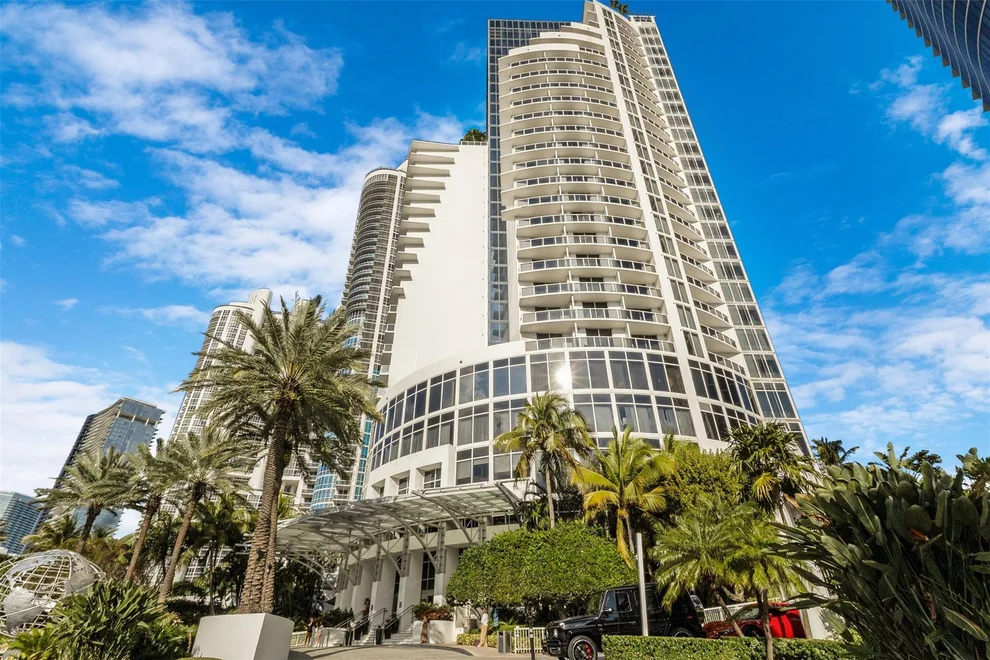 Unit for sale at 18001 Collins Avenue, Sunny Isles Beach, FL 33160