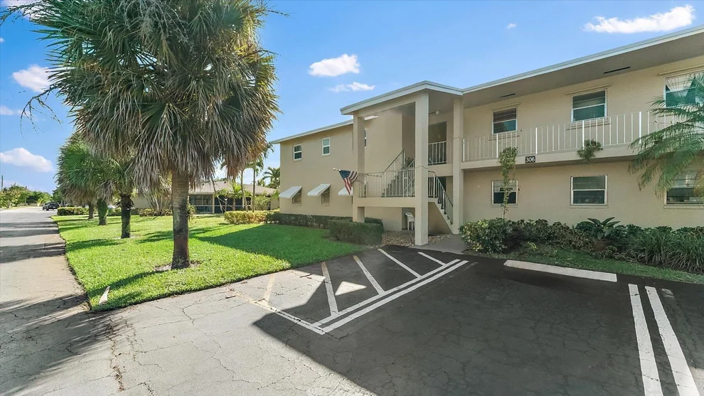 Unit for sale at 306 Circle Drive S, Boynton Beach, FL 33435