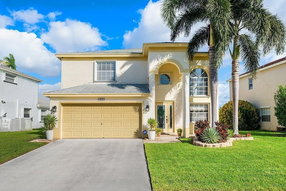 Unit for sale at 6353 Lansdowne Circle, Boynton Beach, FL 33472