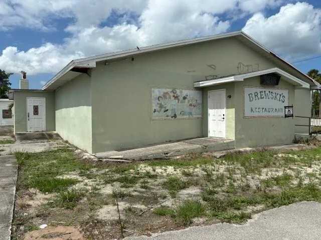 Unit for sale at 3495 US Highway 441, Okeechobee, FL 34974