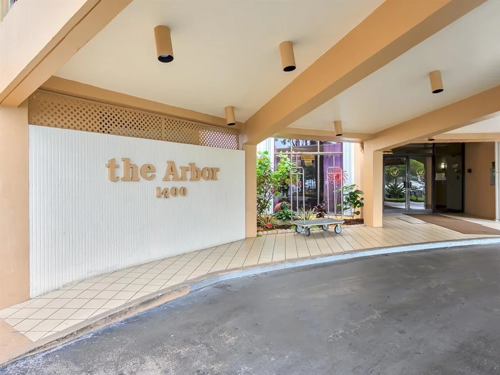 Unit for sale at 1400 Saint Charles Place, Pembroke Pines, FL 33026