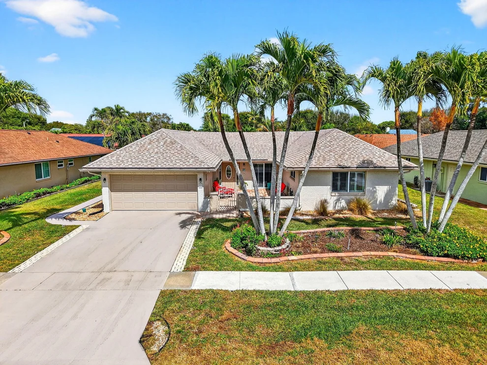 Unit for sale at 10265 Greentrail Drive N, Boynton Beach, FL 33436
