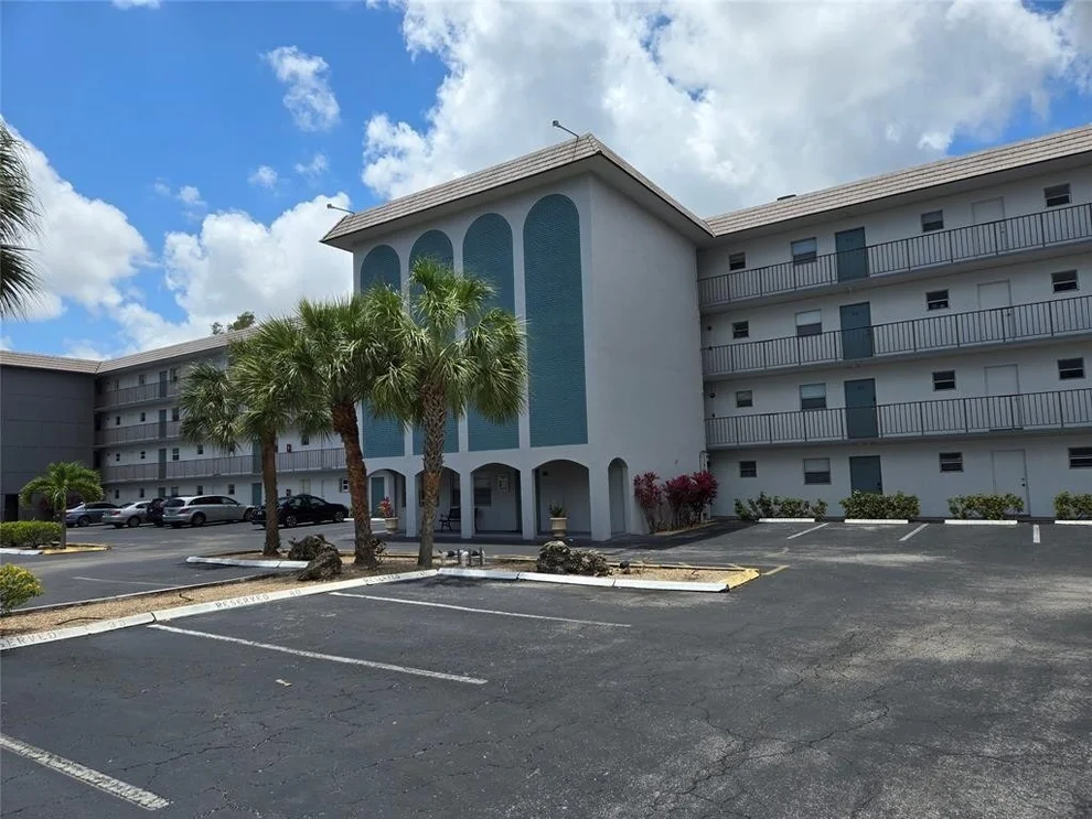 Unit for sale at 4311 Crystal Lake Drive, Deerfield Beach, FL 33064