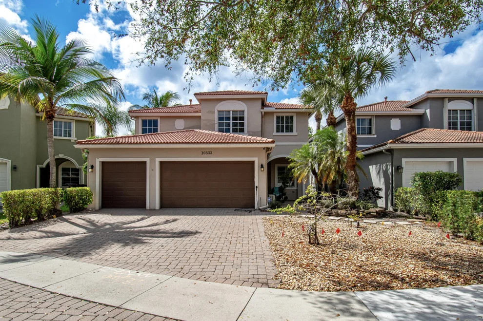 Unit for sale at 10833 Lake Wynds Court, Boynton Beach, FL 33437